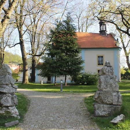 Отель U Parku Чески-Крумлов Экстерьер фото